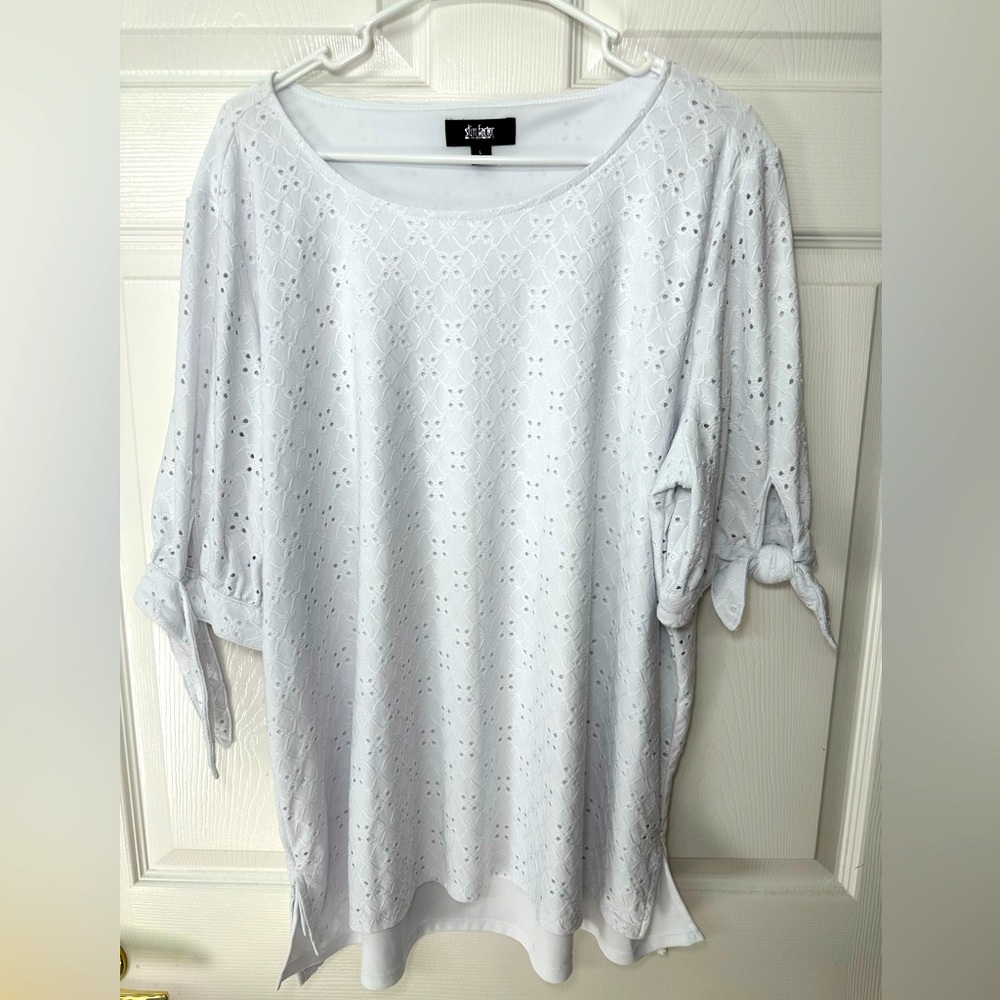 SlimFactor by Investments White Eyelet Short Sleeve Top Women’s Size L
